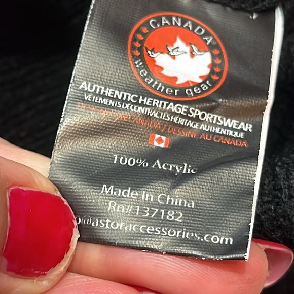 Canada Weather Gear LOGO BLACK Knit CAP Beanie Hat Ribbed Cuffed Pull On winter - Picture 3 of 7